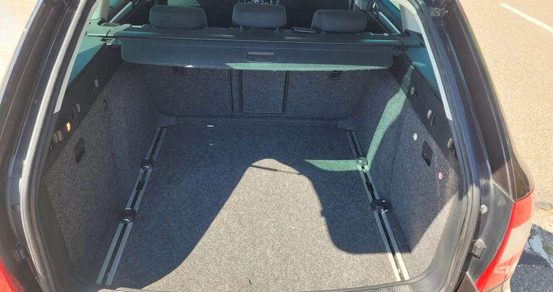 Skoda Superb cena 30000 przebieg: 306000, rok produkcji 2013 z Białystok małe 92